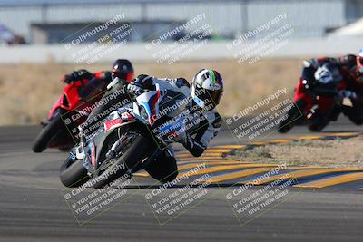 media/Dec-18-2022-SoCal Trackdays (Sun) [[8099a50955]]/Turn 4 (1pm)/